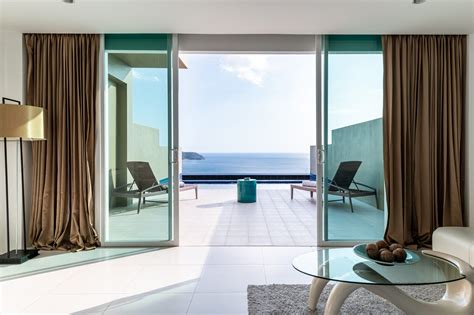 Luxury mental health rehab in Thailand.